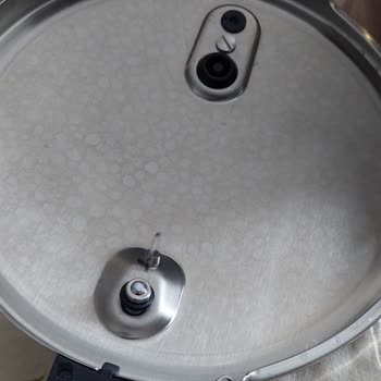 Fissler Düdüklü Tencere İlk Kullanımda Renk Bozulması Ve Kapak Lekesi, Ücret İadesi Talebi