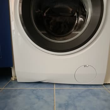 Hasarlı Çamaşır Makinesinin Teslimatı Ve Çözüm Bekleyen Müşteri Şikayeti