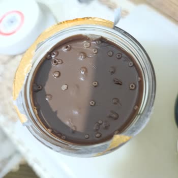 Nutella Kavanozunda Kabarcıklar Ve Sağlık Endişesi