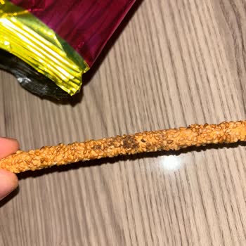 Eti Susamlı Çubuk Krakerde Siyah Maddeler Ve Gıda Güvenliği Endişesi