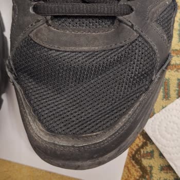 Skechers Yürüyüş Ayakkabısının 5 Ayda Kenar Açılması Ve Değişim Talebi