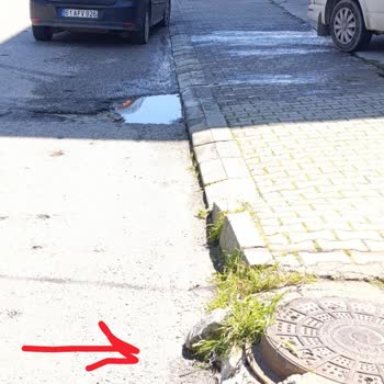 Rögar Kapağının Hatalı Konumu Nedeniyle Araç Lastiği Patladı Ve Masrafı Karşılanmalı