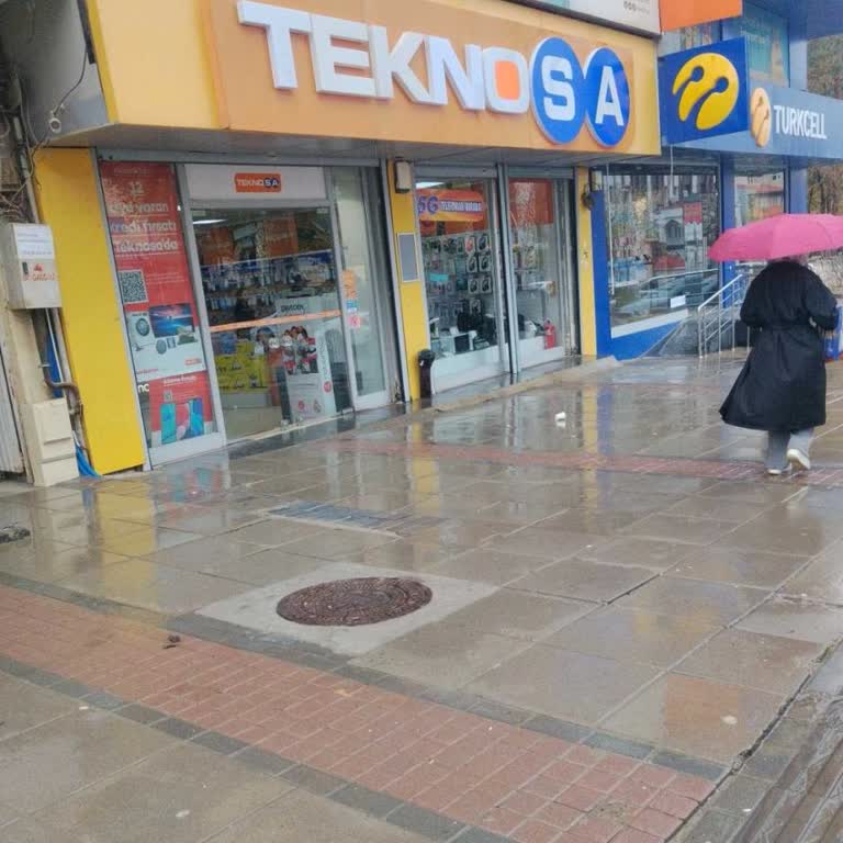 Teknosa Yanıltıcı Fiyat Bilgisi ve Yetersiz Mağaza Müdürü Tepkisi