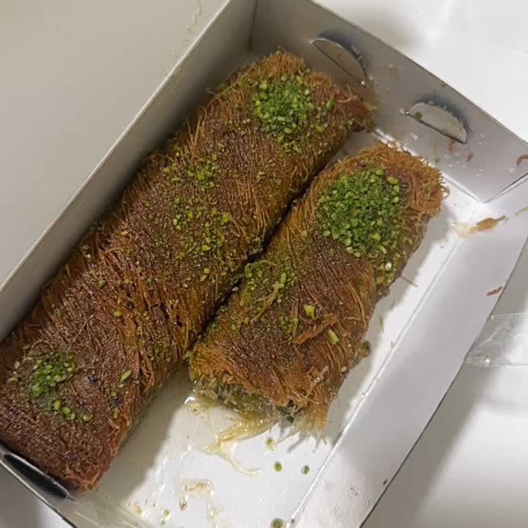 Hekimoglu Baklava'da Hijyen ve İade Problemi