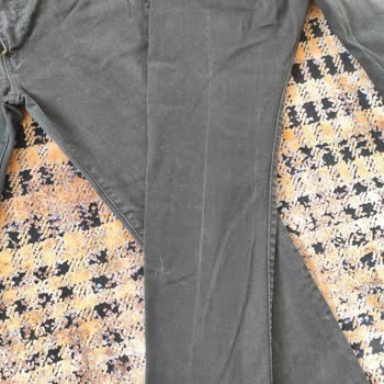 Levi's Kot Pantolonlarda Renk Solması Ve Ürün Ayıplı Olduğu İddiası
