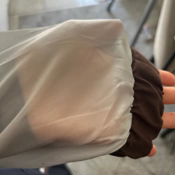 Defolu Tesettür Takımda Kumaş Farklılığı Ve İade Talebine Cevap Yok