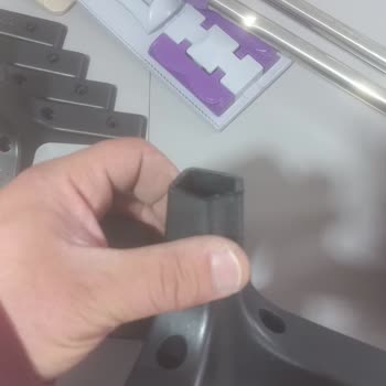 Ayakları Eksik Koltuk Takımı İçin Hızlı Çözüm Talebi