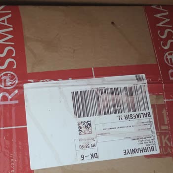 DHL Teslimatında Ürünler Patlayarak Hasar Görmüş, Yeniden Sağlam Paketleme Ve Değişim Talep Ediyorum