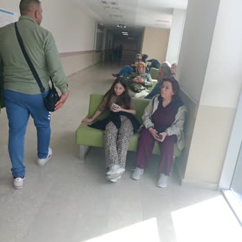 Anestezi Bölümünde Saatlerce Bekletilmek