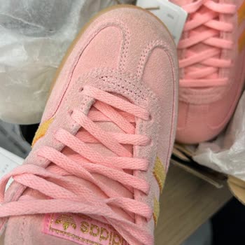 Ayıplı Adidas Ayakkabı Gönderimi Ve Çözüm Üretmeyen Müşteri Hizmetleri