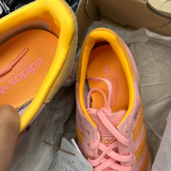 Ayıplı Adidas Ayakkabı Gönderimi Ve Çözüm Üretmeyen Müşteri Hizmetleri