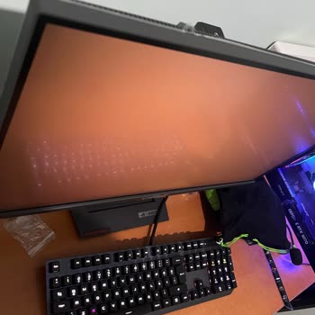Monitörümde IPS Glow Ve Piksel Hataları Servis Tarafından Reddedildi