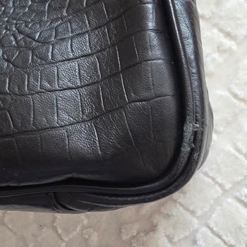 Erken Soyulmuş Deri Çantalara Üretim Hatası İddiası Ve İade Talebi