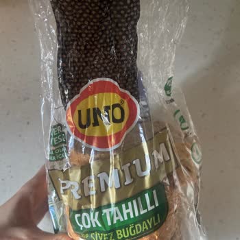 UNO Ekmeğinde Bulunan Sivri Plastik Parçalar Hakkında Açıklama Ve İade Talebi