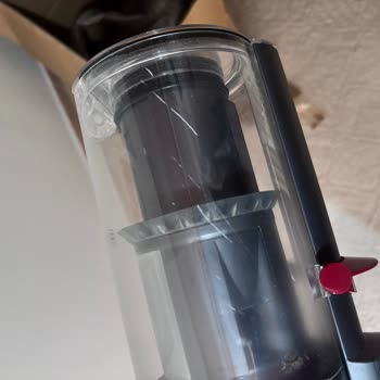 Dyson Servisinden Çizik Gelen Gen5 Detect Süpürge İçin Şikayet