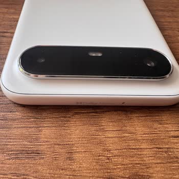 Servis Sonrası Telefon Arka Kapak Şişti, Fiziksel Bütünlüğü Bozuldu Ve Değişim Talep Ediyorum