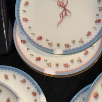 English Home'dan Gelen Kırık Ve Eksik Ürünler Nedeniyle Yaşadığım Mağduriyet