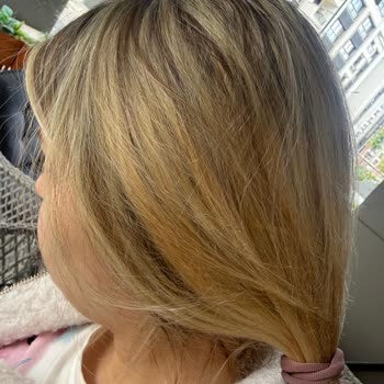 İzmir Mutlu Hairs'te Kalitesiz Saç İşlemi Ve Saygısız Hizmet Nedeniyle 22.000 TL İade Talebi
