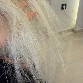 İzmir Mutlu Hairs'te Kalitesiz Saç İşlemi Ve Saygısız Hizmet Nedeniyle 22.000 TL İade Talebi