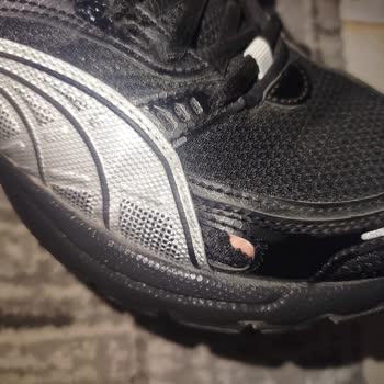Puma Ayakkabılarda Açılma Ve Mağaza İlgisizliği
