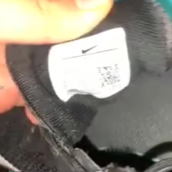 In Street Nike Revolution 8 Deformeler Mevcut