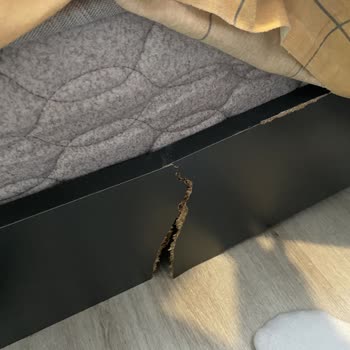 Vivense Yatak Odası Takımının Kalitesizliği Ve Ücretli Tamir Teklifi