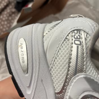 Stepstoretr Orijinal Olmayan ve Defolu New Balance 530 Ayakkabının İadesi
