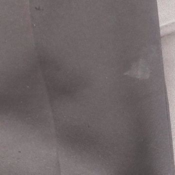 Kullanılmış Pantolon Ve Cevapsız Müşteri Hizmeti