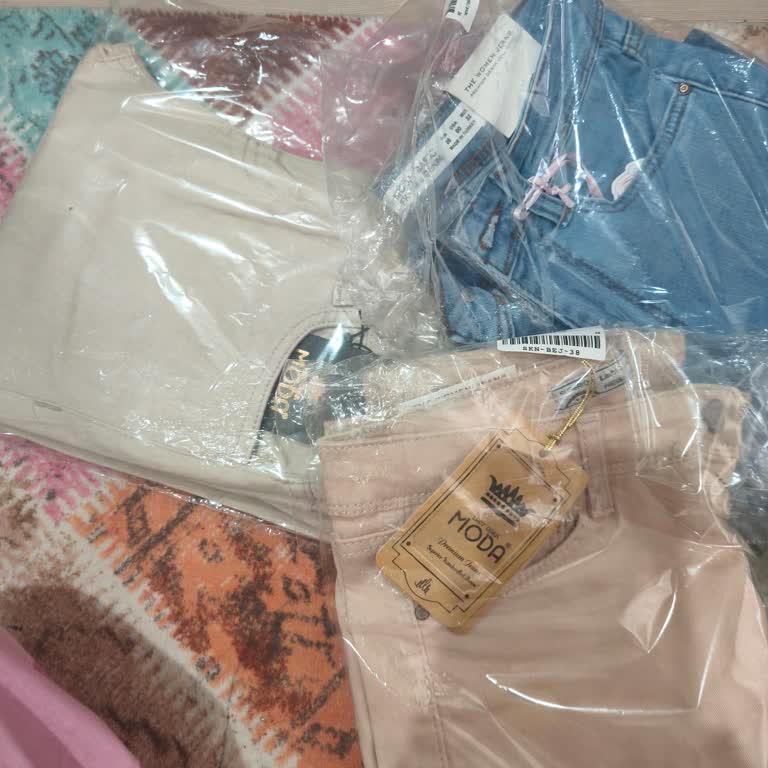 Küçük Gelen Kot Pantolonların İadesi Ve Müşteri İletişim Kanalının Eksikliği