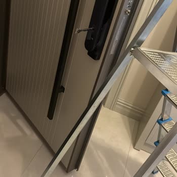 Emaks Prime Kapı Kilidi Takılı Kaldı, Servis Yanıt Vermiyor