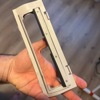 Roborock Q8 Max Pro Ana Fırça Kapağı Deformasyonu Garanti Kapsamı Talebi