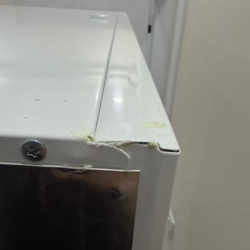 Denizli Bosch Bayisinden Gelen Sıfır Buzdolabının Hasarlı Çıkması Ve Değişim Talebi