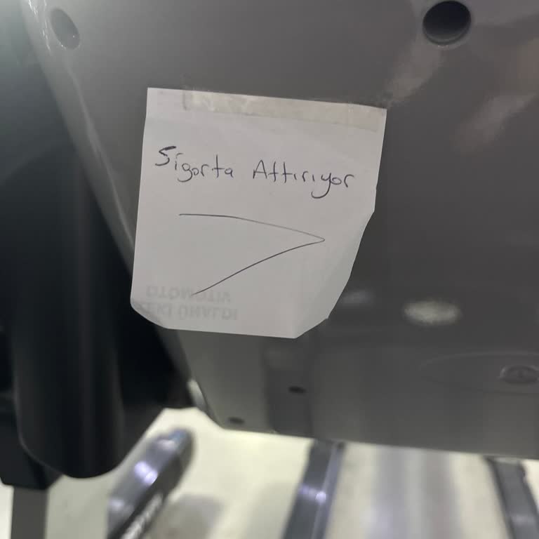 Spor Salonunda Koşu Bantları Çalışmıyor, Uzun Bekleme