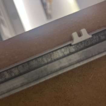 Samet Çekmece Rayı Fren Parçası Kırıldı, Yardım Ve Yedek Parça Sağlanamadı
