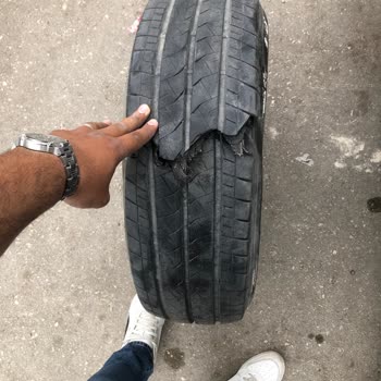 Bridgestone Yaz Lastiği Ani Patlaması Güvenliği Tehlikeye Attı