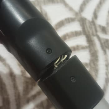 Philips 7040 Dikey Süpürgede Motor Bağlantı Parçasının Kırılması Tasarım Hatası