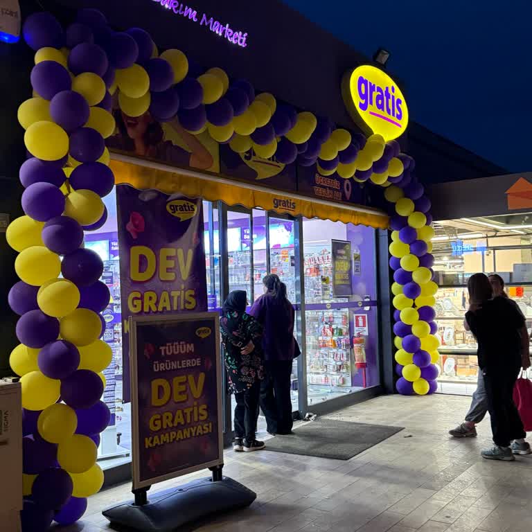 Açık Olan Gratis Şubesinde Kapı Kapatılarak %75 İndirimden Mağdur Oldum