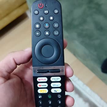 Teknosa Mağazasından Satın Alınan Televizyonun Orijinal Kumandası Gönderilmedi Ve 1500 TL Ek Ücret Talep Edildi