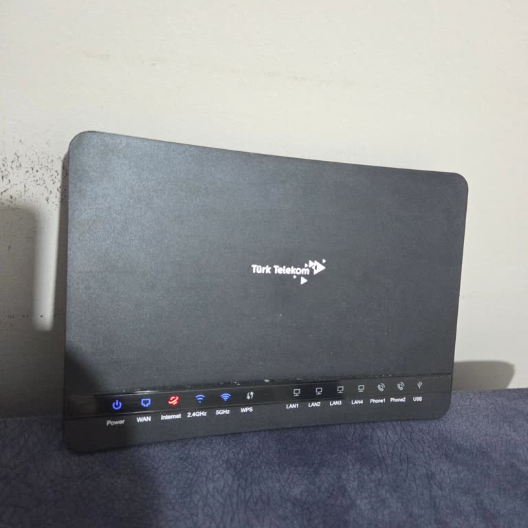 Uzun Süreli İnternet Kesintisi Çocukların Eğitimini Engelliyor