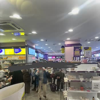 Kapanış Saati Öncesi Kapı Kapatılması Ve Ayrıcalıklı Müşteri Girişi