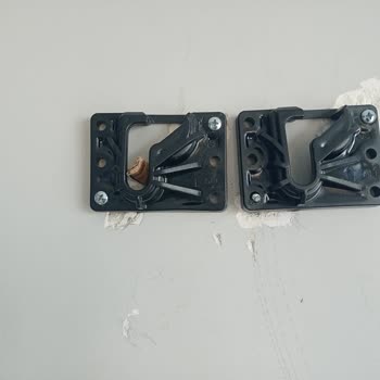 Montaj Sürecinde Sürekli Ulaşılamama Ve Duvarda Oluşan Hasar Beni Hayal Kırıklığına Sürükledi