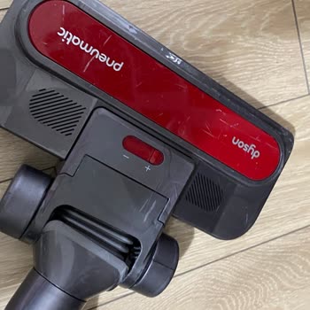 Dyson Süpürge Başlığı Sürekli Kırılıyor Ve Yedek Parça Fiyatları Aşırı Yüksek