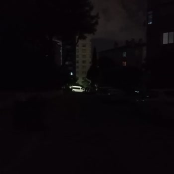 İzmir Buca’da Sokak Aydınlatması 6 Aydır Sönük, Acil Çözüm Talep Ediliyor