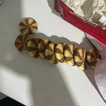 Eti Tutku Paketi İçinde Canlı Solucan Bulunması Hijyen İhlali