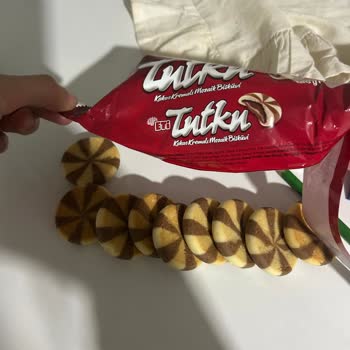 Eti Tutku Paketi İçinde Canlı Solucan Bulunması Hijyen İhlali