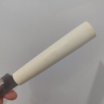 Karaca Züccaciye Bıçak Takımında Hızlı Renk Solması Ve Kırık Stand Nedeniyle Değişim İsteği