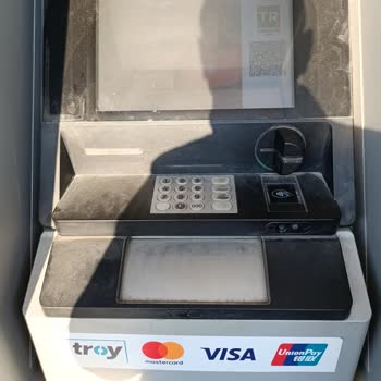 Kayseri ING ATM'si Kirli Ve Hijyenik Değil