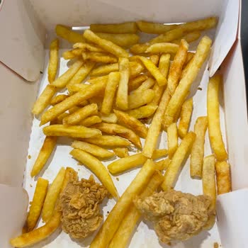 Patates Kalitesizliği Ve Az Miktarı Nedeniyle Memnuniyetsizlik Popeyes Şubesinde