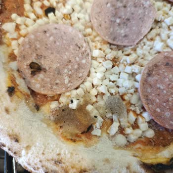 Kirli Pizza Ve Müşteri Hizmetleri İhmali Nedeniyle İade Ve Özür Talebi