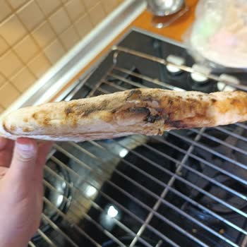 Kirli Pizza Ve Müşteri Hizmetleri İhmali Nedeniyle İade Ve Özür Talebi